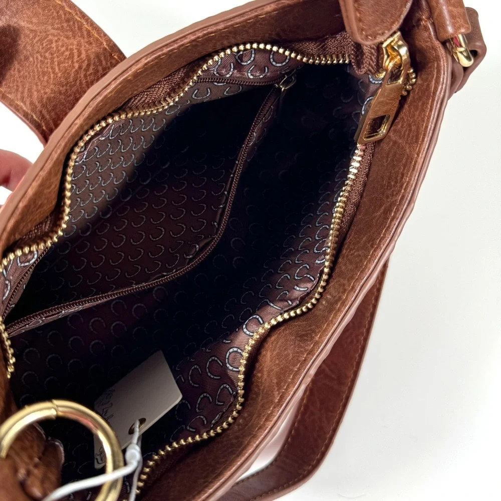 Elegant Multicolor Croc-Embossed Shoulder Bag - Picture 9 of 10